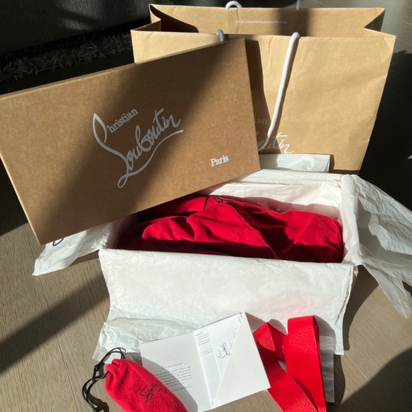 Christian Louboutin - Men's Greggo Lace-up shoes - Patinated calf leather - Picture 7 of 9